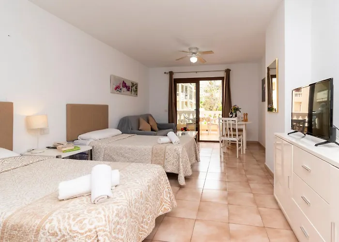 Tranquil Castle Harbour * لوس كريستيانوس