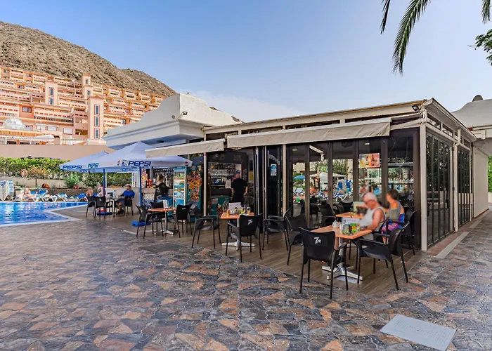 Tranquil Castle Harbour لوس كريستيانوس