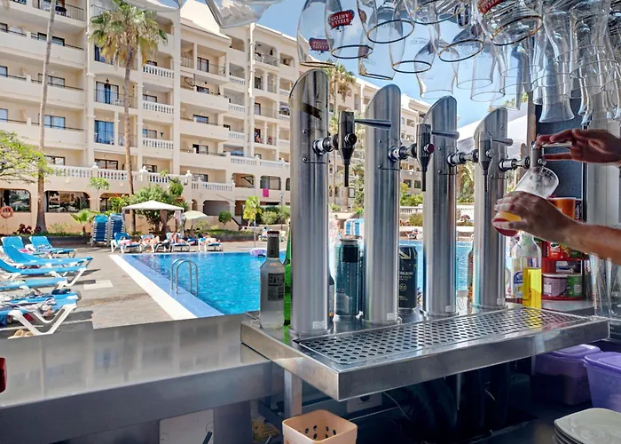 Tranquil Castle Harbour *