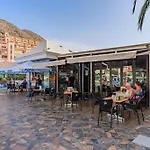 Tranquil Castle Harbour Los Cristianos (Tenerife)