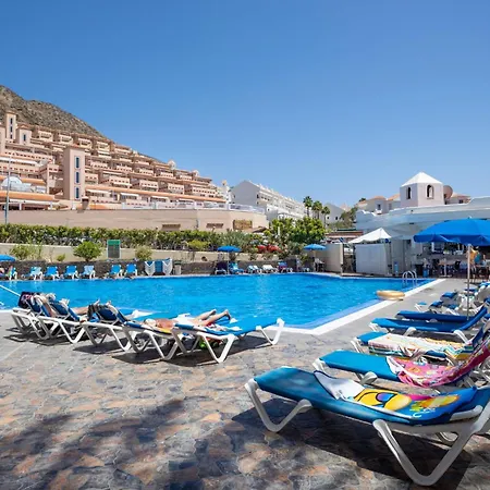 Tranquil Castle Harbour Los Cristianos (Tenerife)